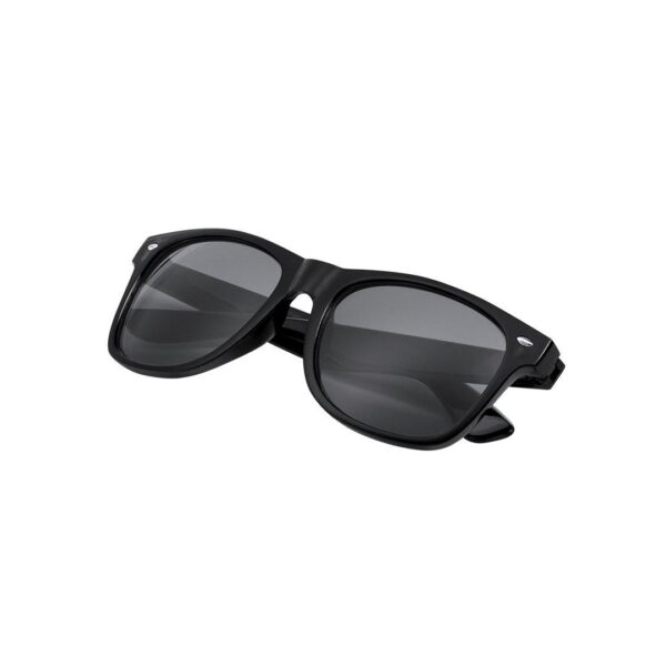 Gafas de sol negras plegadas
