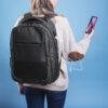 Foto detalle mochila con puerto USB