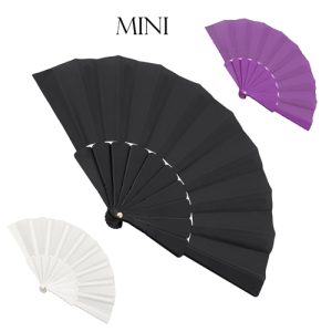 Abanico tamaño mini de plástico y tela